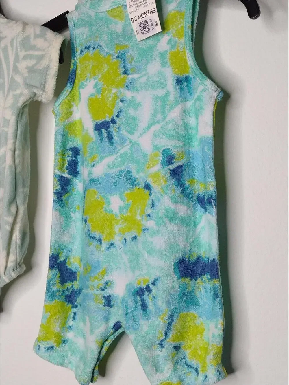 NWT Set of 2 Baby Rompers in Mint Green and Tie-Dye Size 0-3M